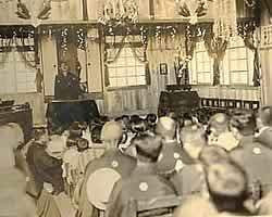 昭和初期の川内幼稚園落成式