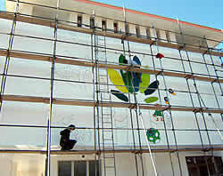 園舎壁画制作(武内祐人氏)