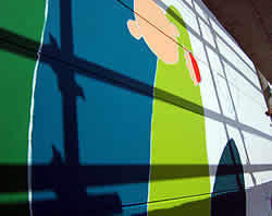 園舎壁画制作(武内祐人氏)