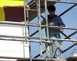 園舎壁画制作(武内祐人氏)